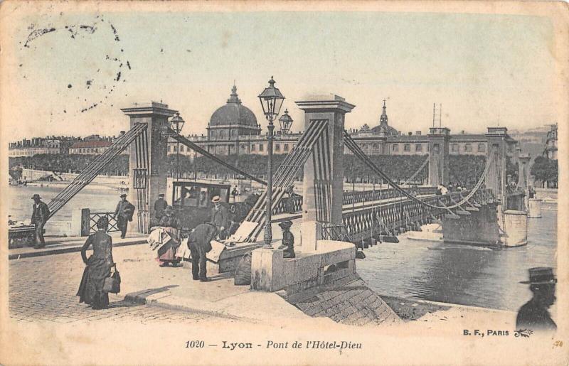 Carte postale ancienne Lyon - Pont De L'Hotel Dieu à Lyon