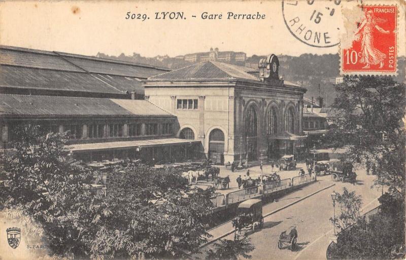 Carte postale ancienne Lyon - Gare Perrache à Lyon