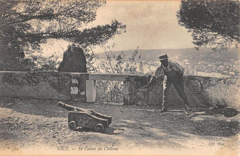 Carte postale ancienne Nice - Le Canon Du Chateau à Nice