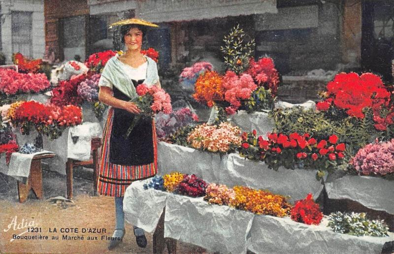 Carte postale ancienne La Cote D'Azur - Bouquetiere Au Marche Aux Fleurs