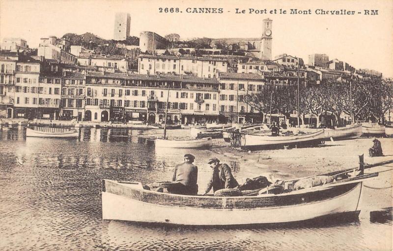 Carte postale ancienne Cannes - Le Port Et Le Mont Chevalier à Cannes