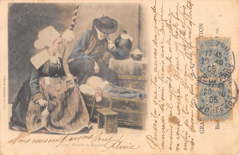Carte postale ancienne Famille De Bannalec à Bannalec