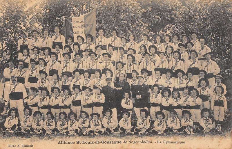 Carte postale ancienne Alliance Saint Louis De Gonzague De Nogent Le Roi - La Gymnastique à Nogent-le-Roi