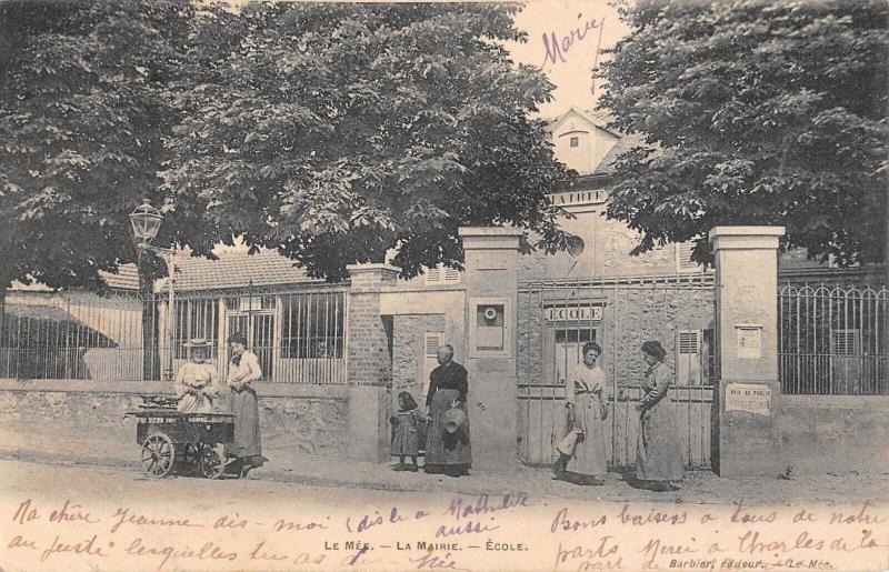 Carte postale ancienne Le Mee - La Mairie - Ecole