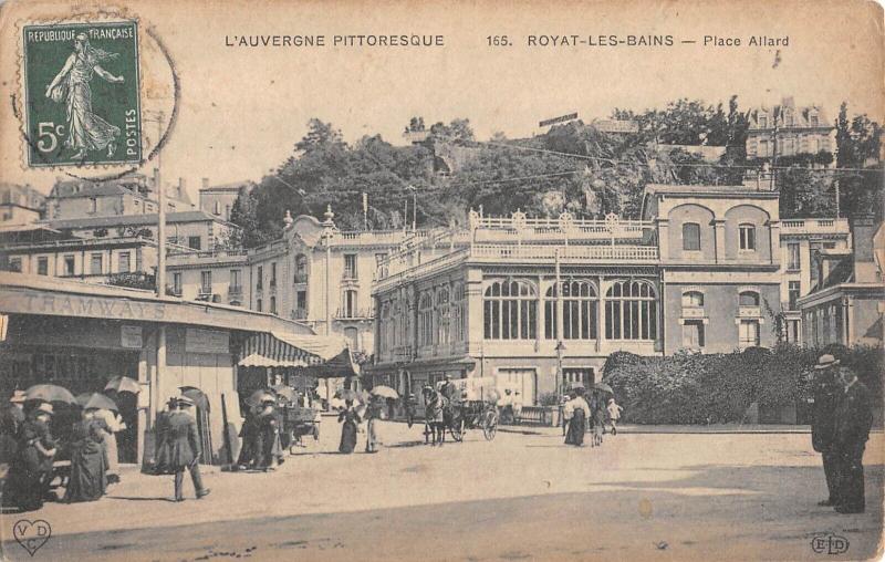 Carte postale ancienne Royat Les Bains - Place Allard à Royat