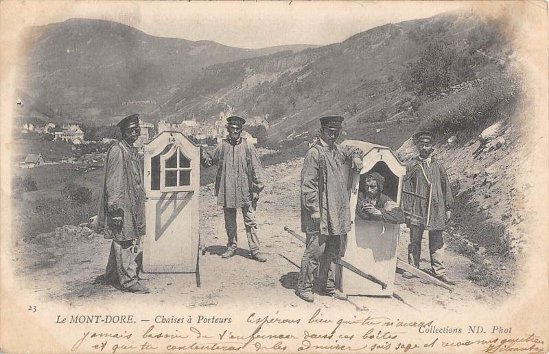 Carte postale ancienne Le Mont Dore - Chaises A Porteurs à Mont-Dore