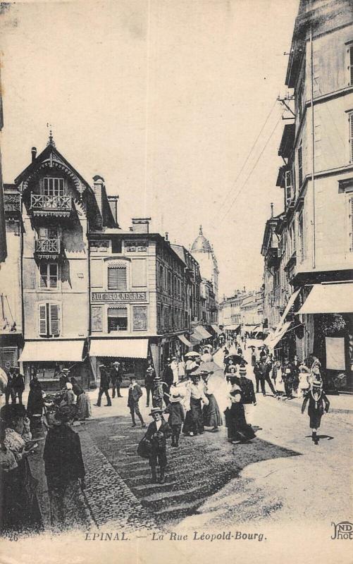 Carte postale ancienne Epinal - La Rue Leopold Bourg à Épinal