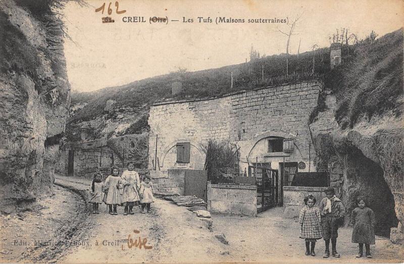 Carte postale ancienne Creil - Les Tufs - Maisons Souterraines à Creil