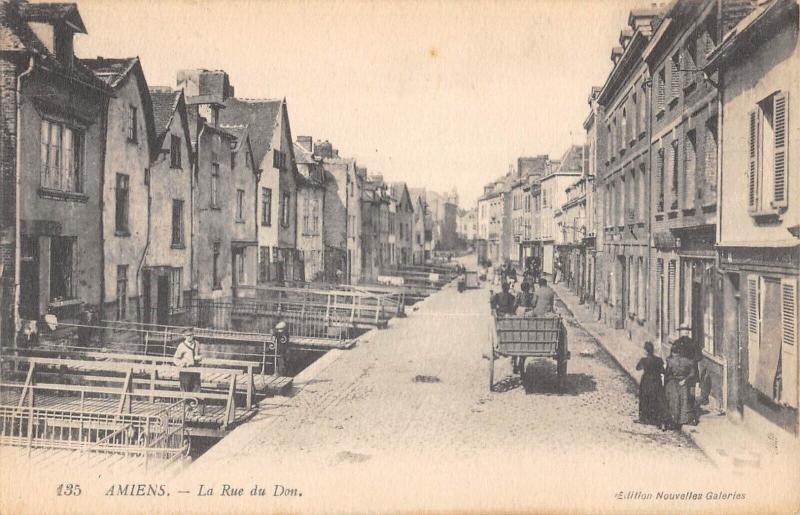 Carte postale ancienne Amiens - La Rue Du Don à Amiens