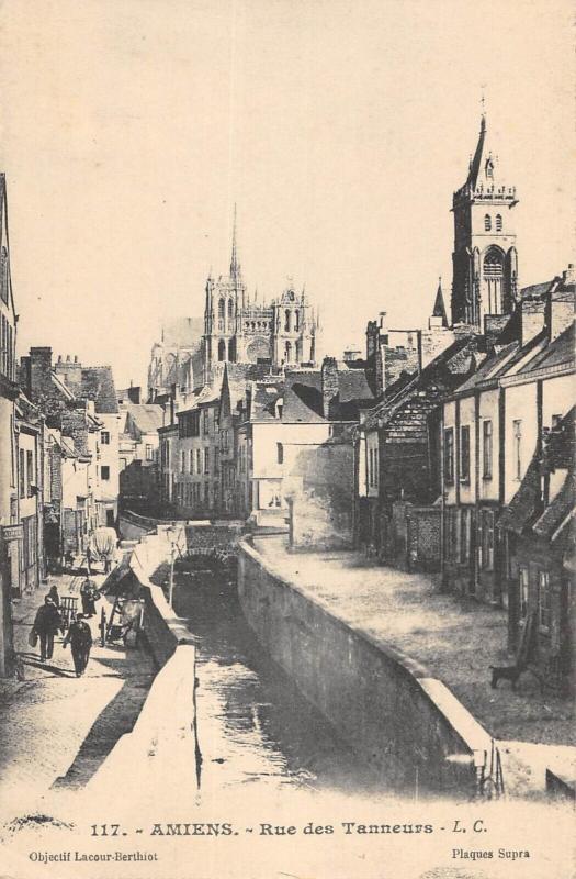 Carte postale ancienne Amiens - Rue Des Tanneurs à Amiens