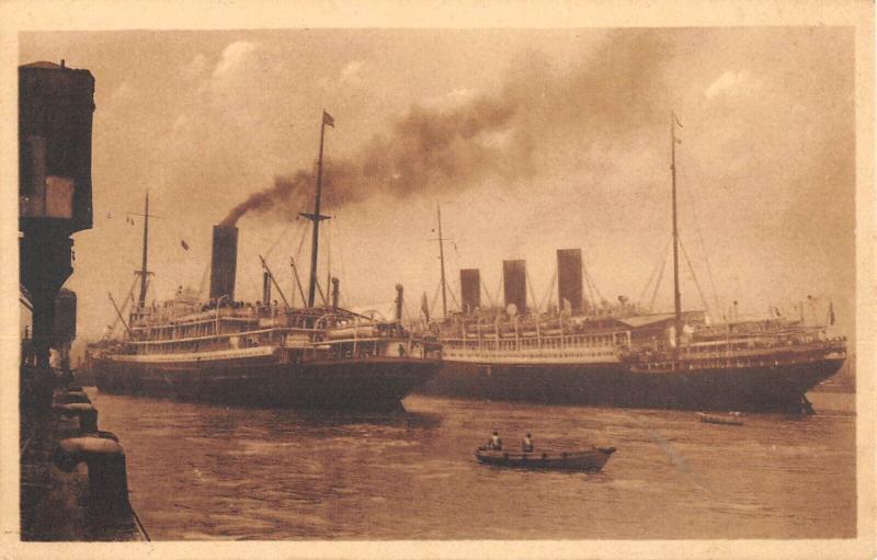 Carte postale ancienne Bordeaux - Manoeuvre D'Accostage à Bordeaux