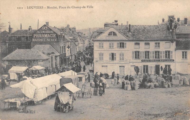 Carte postale ancienne Louviers - Marche - Place Du Champ De Ville à Louviers