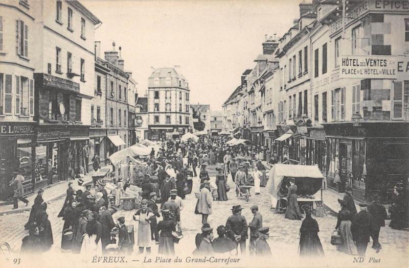 Carte postale ancienne Evreux - Place Du Grand Carrefour à Évreux