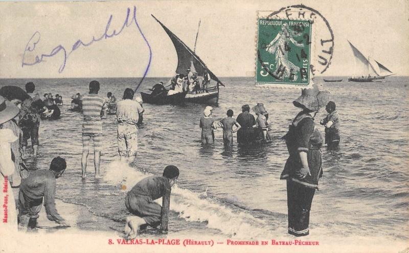Carte postale ancienne Valras La Plage - Promenade En Bateau Pecheur