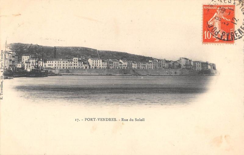 Carte postale ancienne Port Vendres - Rue Du Soleil à Port-Vendres