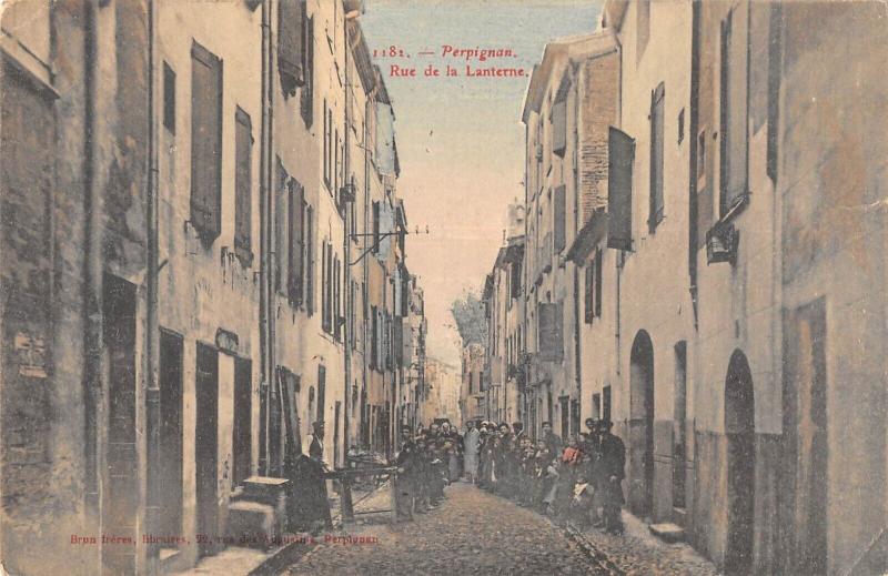 Carte postale ancienne Perpignan - Rue De La Lanterne à Perpignan