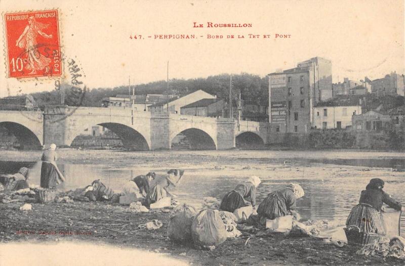 Carte postale ancienne Perpignan - Bord De La Tet Et Pont à Perpignan