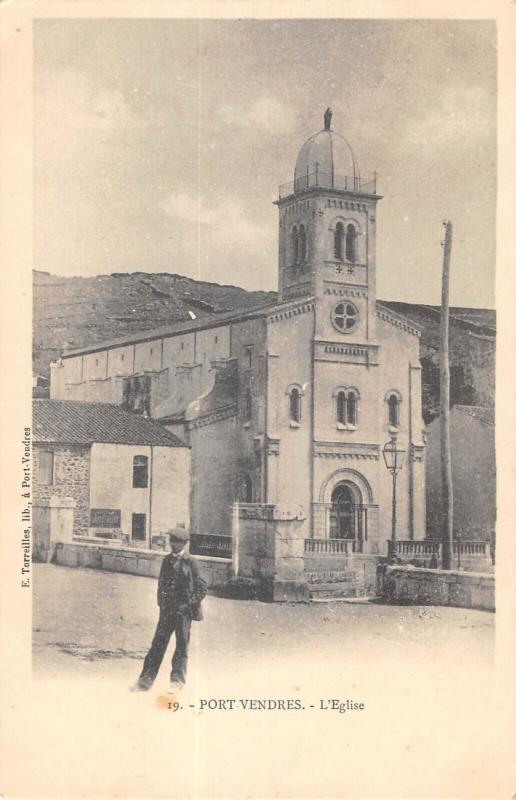 Carte postale ancienne Port Vendres - Eglise à Port-Vendres