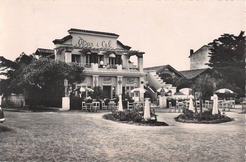 Carte postale ancienne Canet Plage - Mar I Cel - Face A La Mer