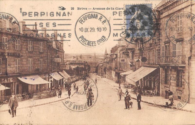 Carte postale ancienne Brive - Avenue De La Gare