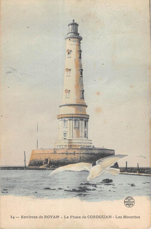 Carte postale ancienne Env.de Royan - Le Phare De Cordouan - Les Mouettes à Royan
