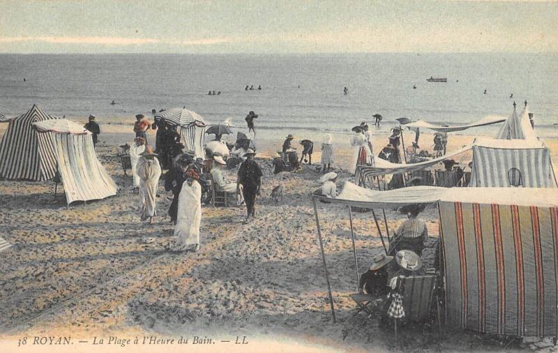Carte postale ancienne Royan - La Plage A L'Heure Du Bain à Royan