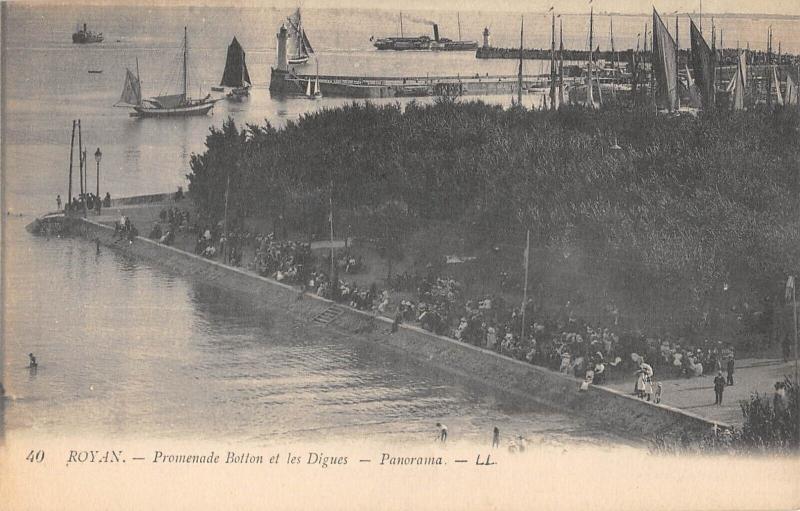 Carte postale ancienne Royan - Promenade Botton Et Les Digues - Panorama à Royan