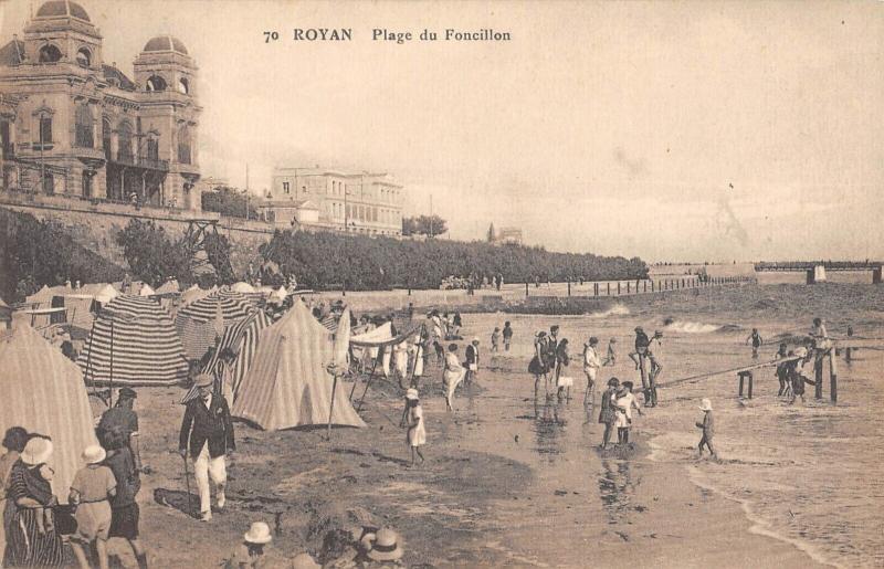 Carte postale ancienne Royan - Plage Du Foncillon à Royan