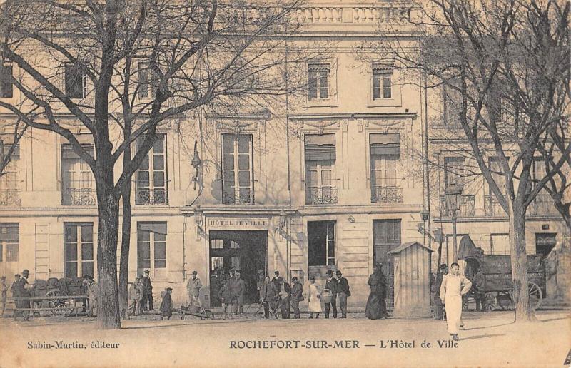 Carte postale ancienne Rochefort Sur Mer - L'Hotel De Ville à Rochefort