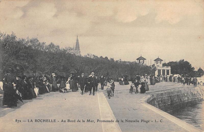 Carte postale ancienne La Rochelle - Au Bord De La Mer - Promenade De La Nouvelle Plage à La Rochelle