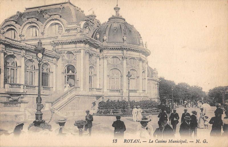 Carte postale ancienne Royan - Le Casino Municipal à Royan