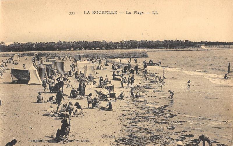 Carte postale ancienne La Rochelle - la plage à La Rochelle
