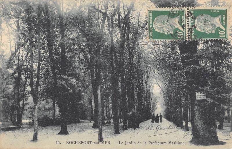 Carte postale ancienne Rochefort Sur Mer - Le Jardin De La Prefecture Maritime à Rochefort