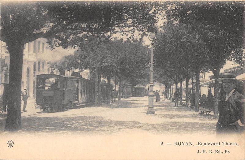 Carte postale ancienne Royan - Boulevard Thiers - Train à Royan