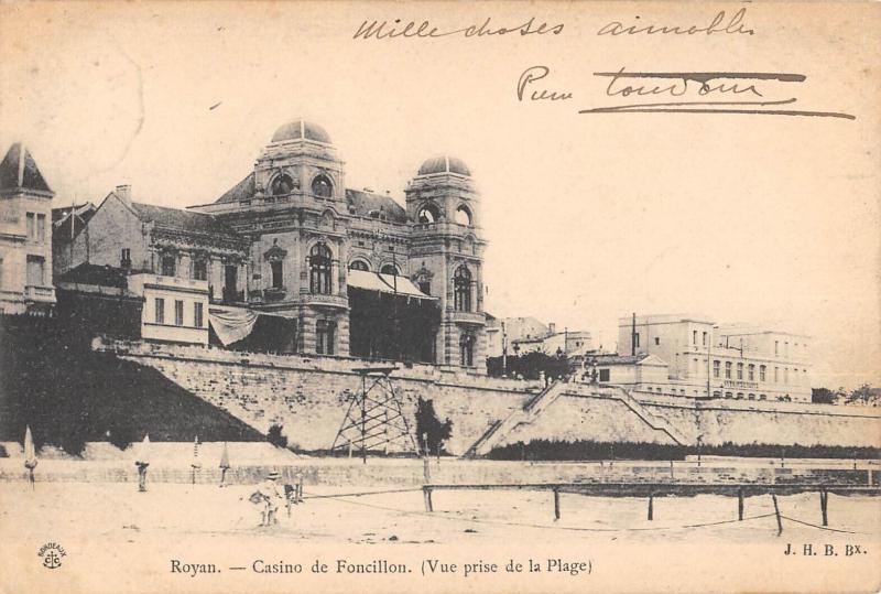 Carte postale ancienne Royan - Casino De Foncillon - Vue Prise De La Plage à Royan