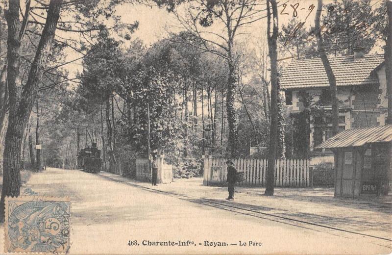 Carte postale ancienne Royan - Le Parc - Train à Royan