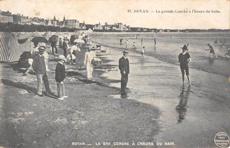 Carte postale ancienne Royan - La Grande Conche A L'Heure Du Bain à Royan