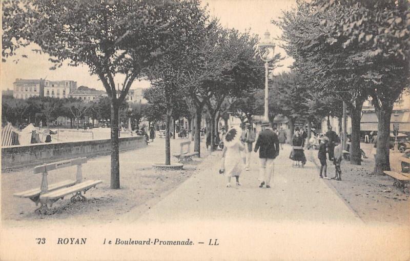 Carte postale ancienne Royan - Le Boulevard Promenade à Royan
