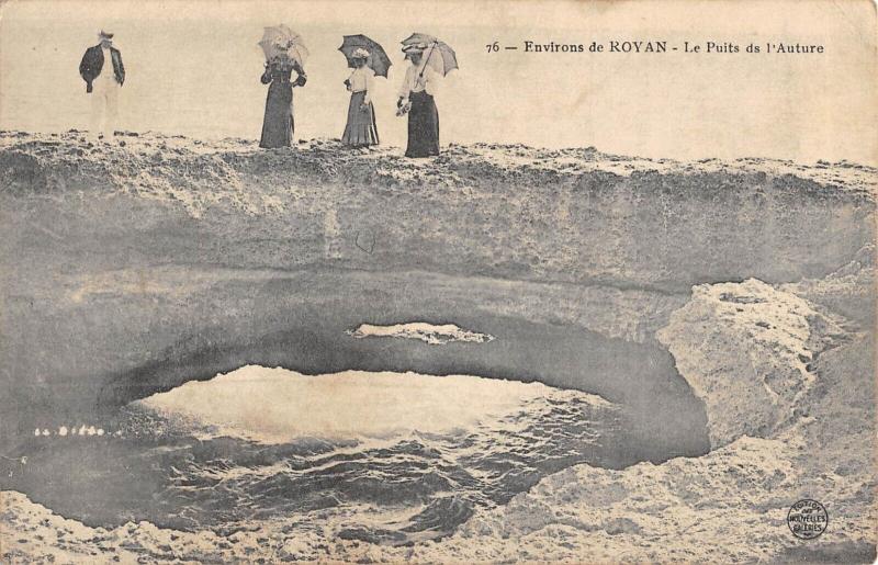 Carte postale ancienne Environs De Royan - Le Puits De L'Auture à Royan