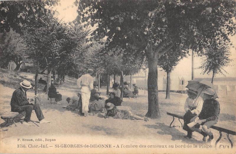 Carte postale ancienne Saint Georges De Didonne - A L'Ombre Des Ormeaux Au Bord De La Plage à Saint-Georges-de-Didonne