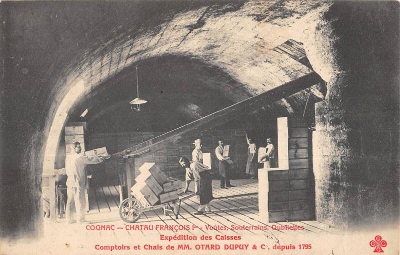 Carte postale ancienne Cognac - Comptoirs Et Chais De M.M. Otard Dupuy - Expedition Des Caisses à Cognac