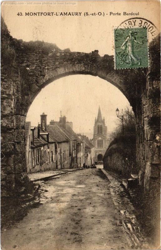 Carte postale ancienne Montfort l'Amaury Porte Bardoud à Montfort-l'Amaury