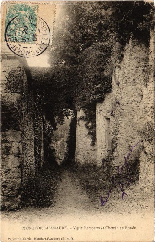 Carte postale ancienne Montfort l'Amaury vieux Remparts Chemin de Ronde à Montfort-l'Amaury