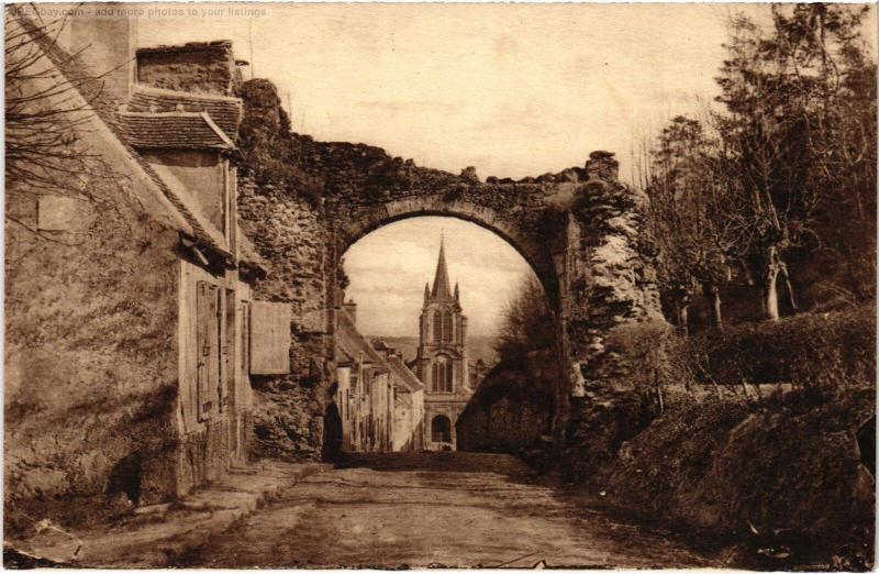 Carte postale ancienne Montfort l'Amaury Porte Bardoud à Montfort-l'Amaury