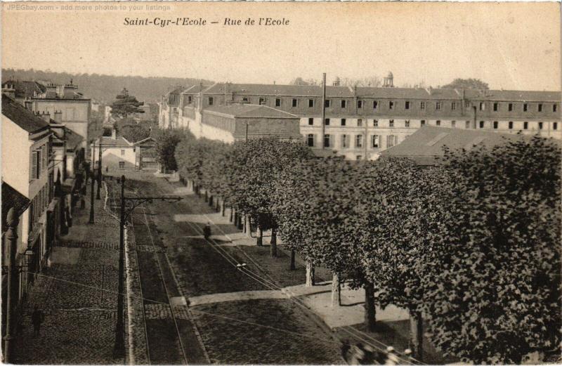 Carte postale ancienne St Cyr l'Ecole Rue de l'Ecole