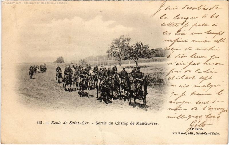 Carte postale ancienne St Cyr l'Ecole Sortie du Champ de Manoeuvres