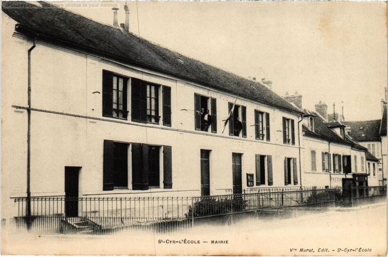 Carte postale ancienne St Cyr l'Ecole Mairie