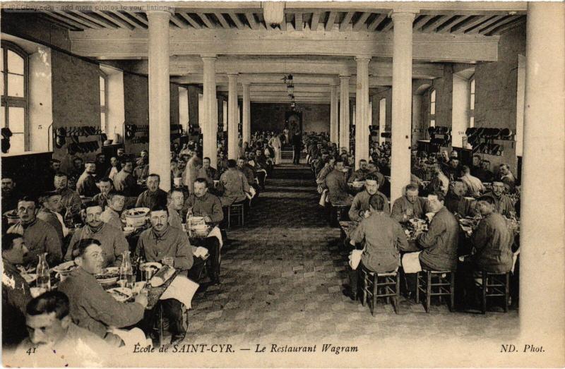 Carte postale ancienne St Cyr l'Ecole Ecole Restaurant Wagram