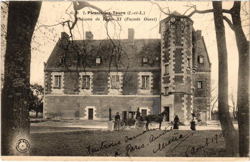 Carte postale ancienne Plessis les Tours Chateau de Louis Xi à Tours