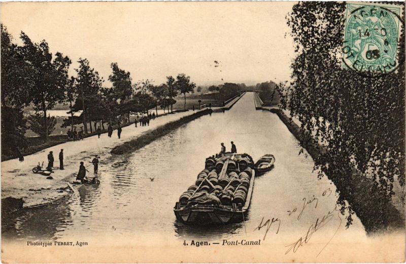 Carte postale ancienne Agen Pont Canal